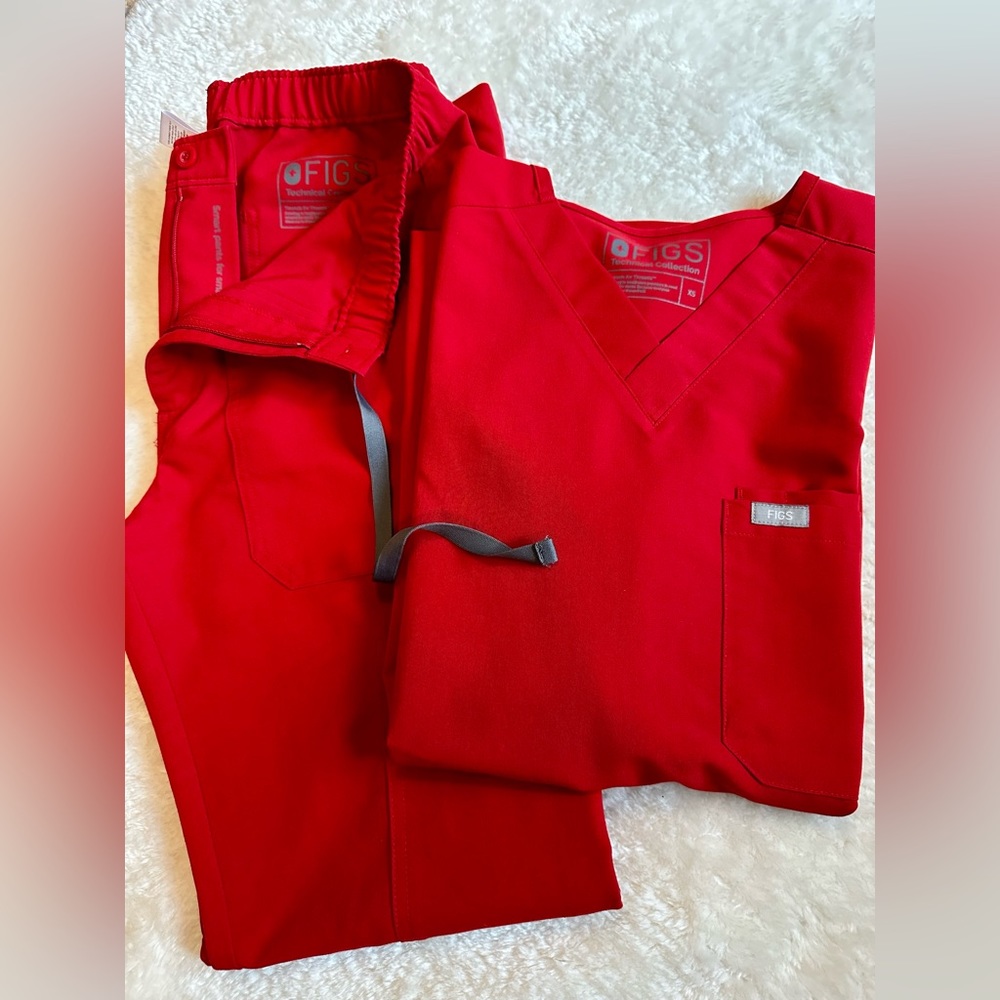 Mens XS Figs Scrub Set: Winning Red
